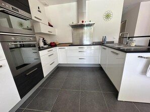Microwave, stovetop, dishwasher - Le Ferrognard - LINXE (LINXE)
