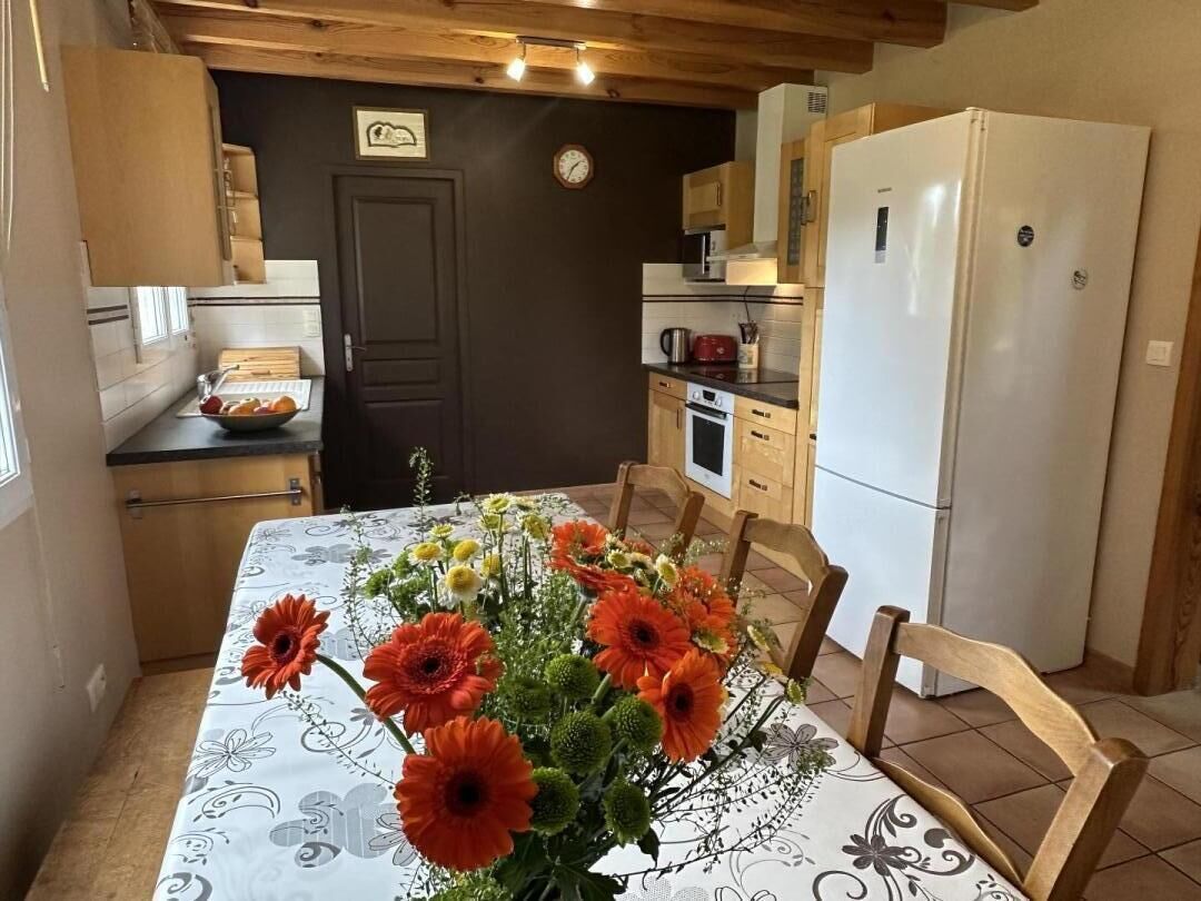 Microwave, dishwasher