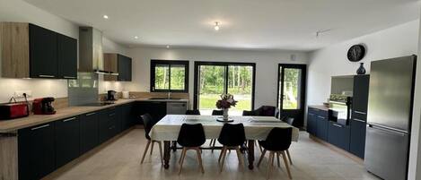 Mikrowelle, Geschirrspüler