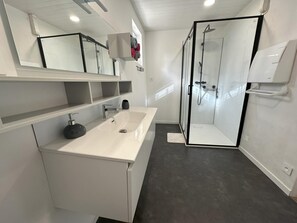 Shower - Marsan - MONTGAILLARD (MONTGAILLARD)