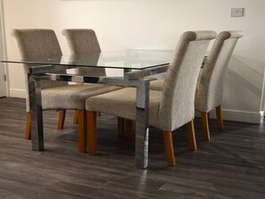 تناول الطعام