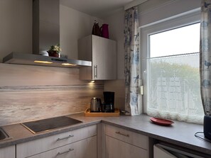 Private kitchen - Bungalow in Strandnaehe, Dornumersiel (Dornum)