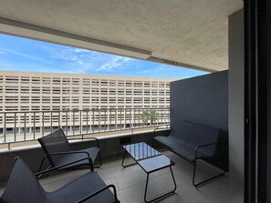 클래식 아파트, 침실 2개 | 발코니