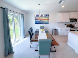Dining - Spacious Designer Home in Port Charlotte; Perfect for Families and Groups! (Port Charlotte)