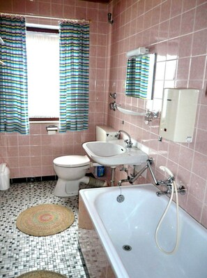 Apartment | Bathroom - Apartment, Dornumersiel (Dornum)