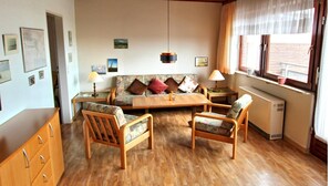 Unclassified image, 5 of 8, button - Apartment, Dornumersiel (Dornum)