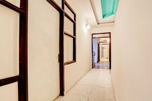 House | Interior - Hotel O Adarsh Nagar Metro Station (New Delhi)