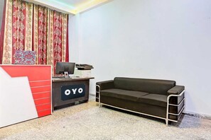 House | Meja sambut tetamu