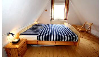 3 bedrooms, individually furnished