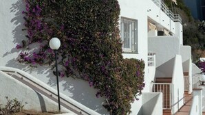 Apartment | Exterior - 2 Bedroom Apartment in Roses With sea View (Roses)