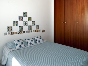 Apartment - 2 Bedroom Apartment in Roses With sea View (Roses)