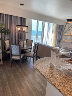 Dining - 3-bedroom hotel suites with AC in wonderful Myrtle Beach.All included amenities (Myrtle Beach)