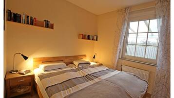 Bungalow | 2 kamar tidur dan dilengkapi dengan perabotan berbeda-beda