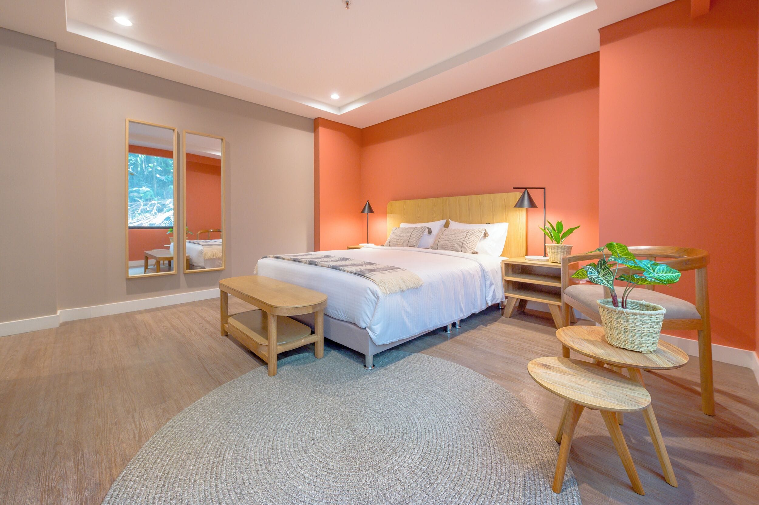 Deluxe Apartment | Iron/ironing board, free WiFi