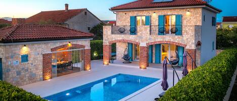 屋外プール、温水プール