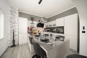 Villa | Private kitchen | Fridge, oven, stovetop, dishwasher - Villa Mydream (Skradin)