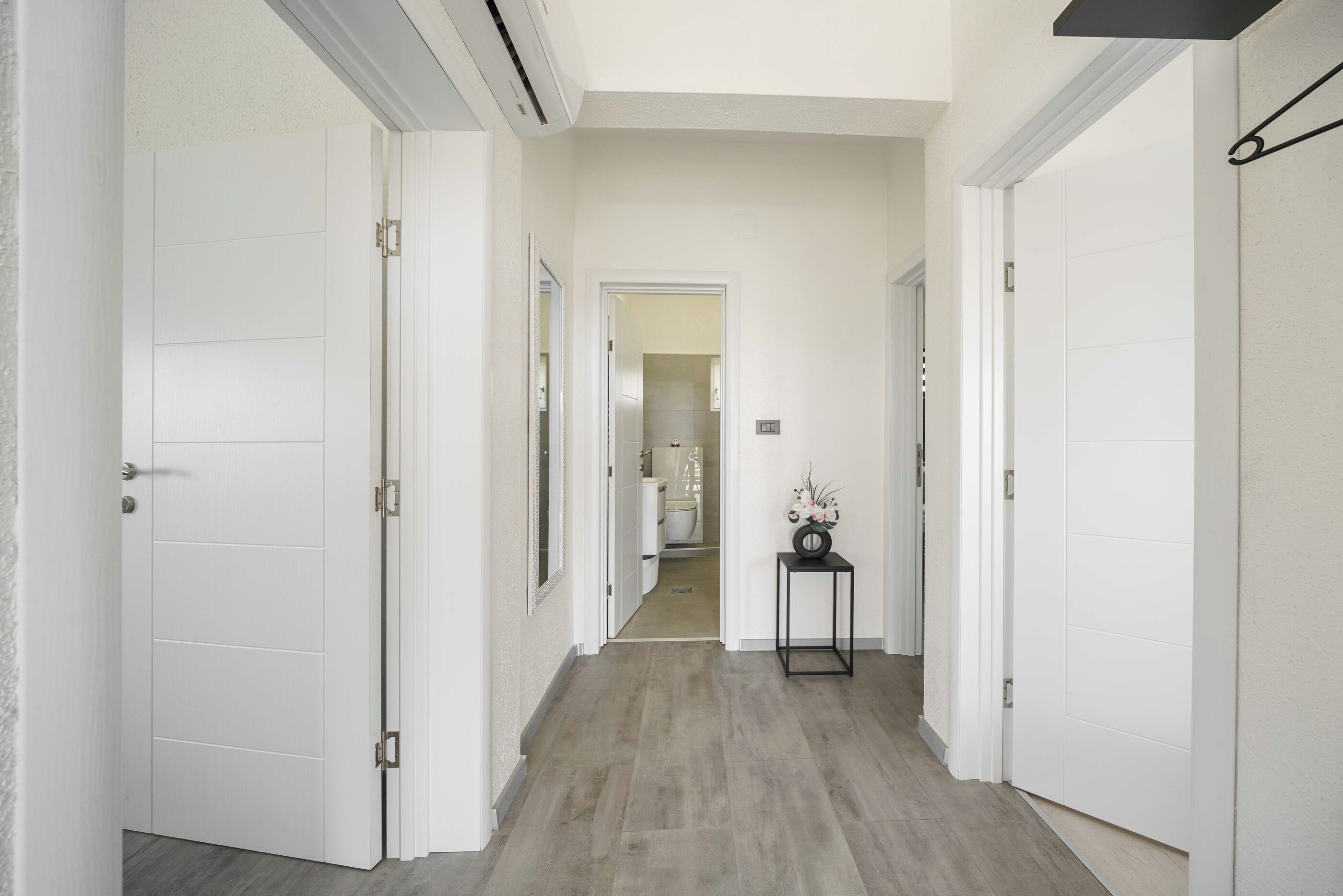 Villa | Hallway