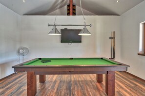 Villa | Game room