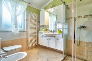 Villa | Salle de bain | Douche