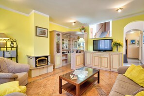 Villa | Living room | DVD player - Villa Ines (Labin)