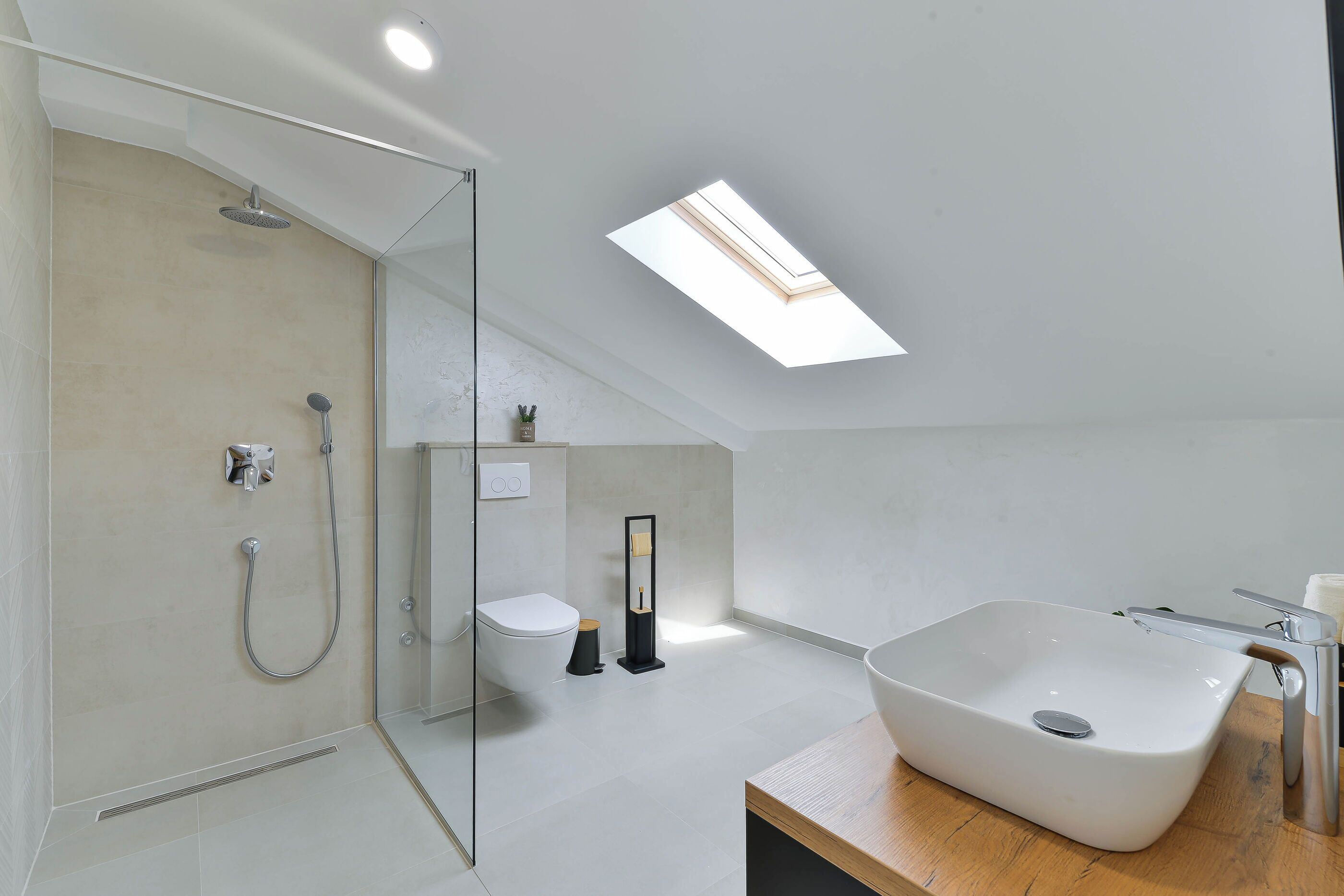 Villa | Bathroom | Shower