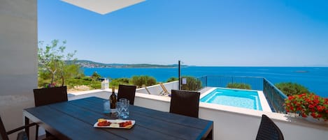 Villa | Speisen im Freien