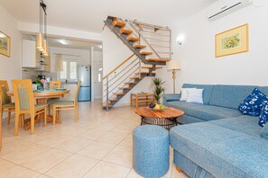 Villa | Living room - Villa Holiday Reunion (Pirovac)