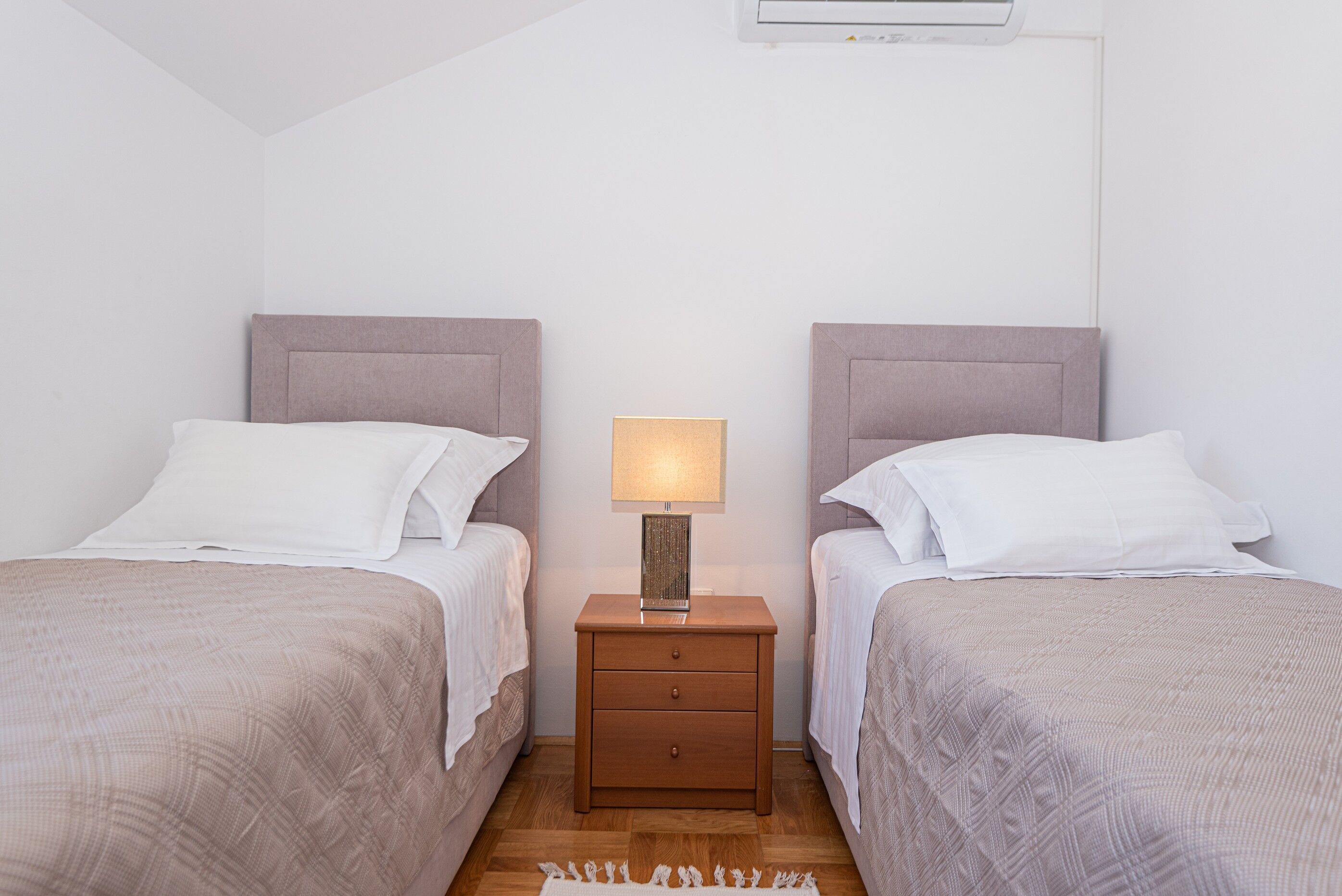 Villa | In-room safe, iron/ironing board, free WiFi