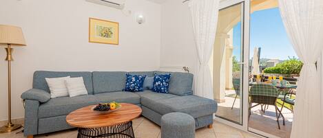 Villa | Salle de séjour | Cheminée