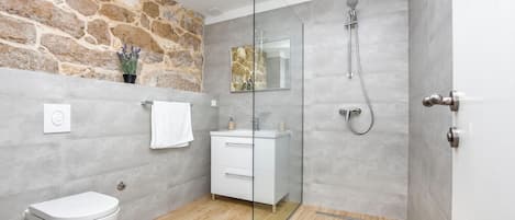 Villa | Bathroom | Shower
