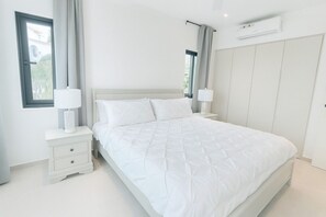 Iron/ironing board, WiFi