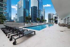 Pool - Brickell Bay View- Unbeatable Location and Parking (Miami)