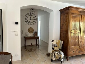 Interior - La Gloriette d'ouastou (REGUSSE)