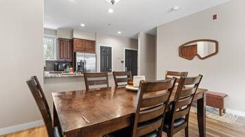 Condo (2 Bedrooms) | Exterior