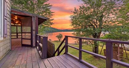 Lakefront Group Retreat on Swan Lake | Sleeps 18 | Kayaks, Fire Pit & Dock