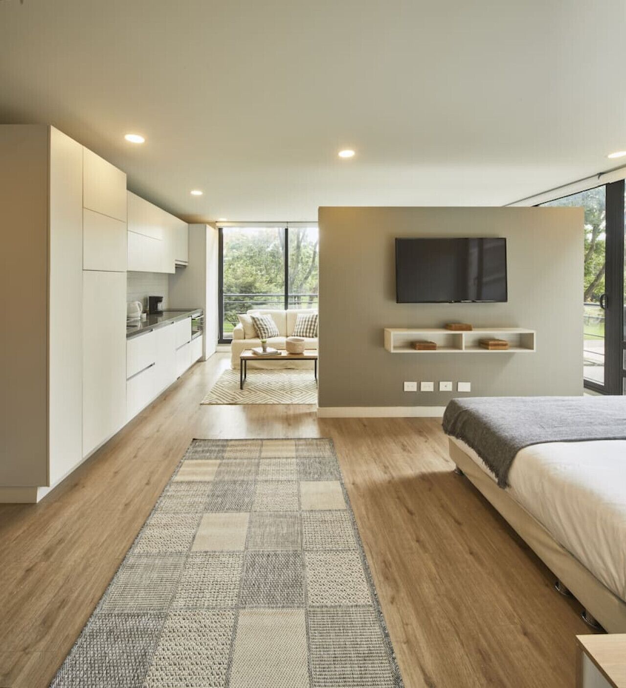 Klassiek appartement, uitzicht op park | Een strijkplank/strijkijzer, gratis wifi