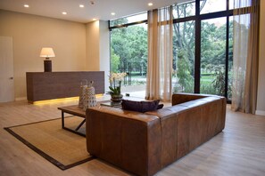 Reception - Virrey 8719 by letoH (Bogotá)