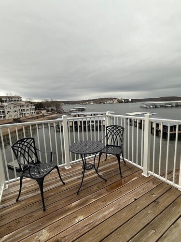 Kapilana - Pelican Unit H- Lakefront w/Boat Rental