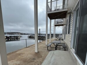 Outdoor dining - Kapilana- Deer Unit B - Lakefront! - w/Boat rental (Osage Beach)