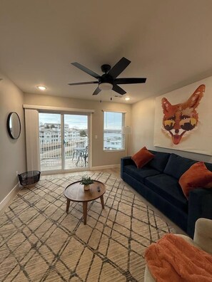 TV - Kapilana- Fox Unit G - Lakefront! w/Boat Rental (Osage Beach)