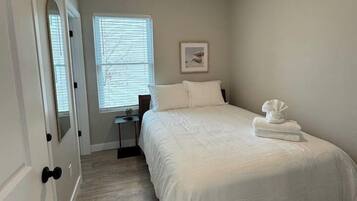 2 bedrooms, WiFi, bed sheets