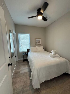 2 bedrooms, WiFi, bed sheets