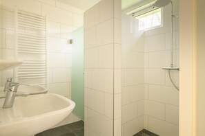 House | Bathroom - Detached Bungalow Comfort 14 (Vlagtwedde)
