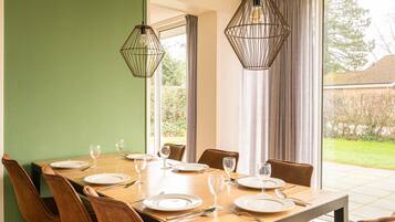 House | Dining