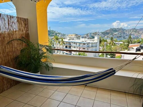 Loft with ocean view! "Twin Towers Tres Mares"