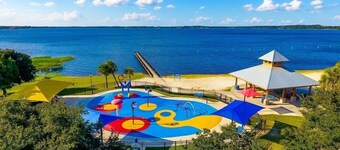 Bright 3BR Downtown Clermont - Deck + Parking. Pet-Friendly!