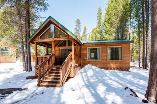 Cascade Fiesta Chalet, Pet friendly 2 - 505