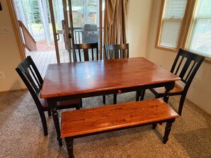 Dining - Serene 1-bedroom cabin in Crescent Lake Junction perfect for relaxing- Cabin 505 (Crescent Lake Junction)