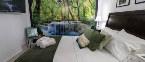 1 chambre, fer et planche à repasser, lit de bébé portatif, Wi-Fi