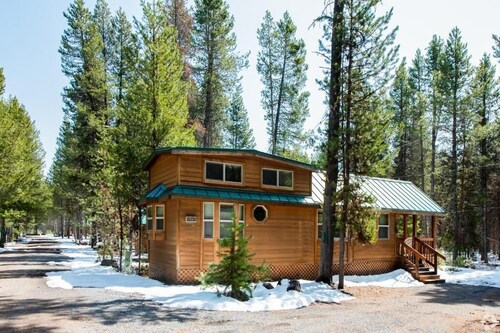 Young at Heart Chalet, Pet Friendly- 507